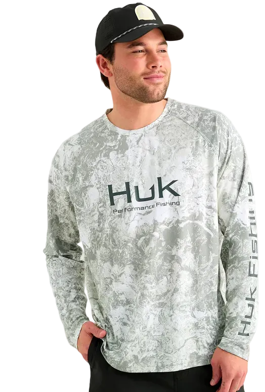 HUK Men's Mossy Oak Pursuit Performance Long Sleeve Crew Seagrass