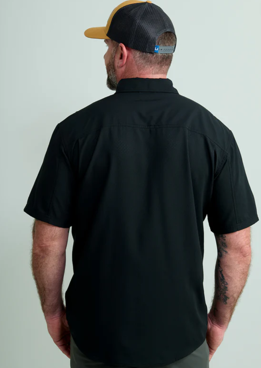 HUK Men's Tide Point Short Sleeve Shirt Black