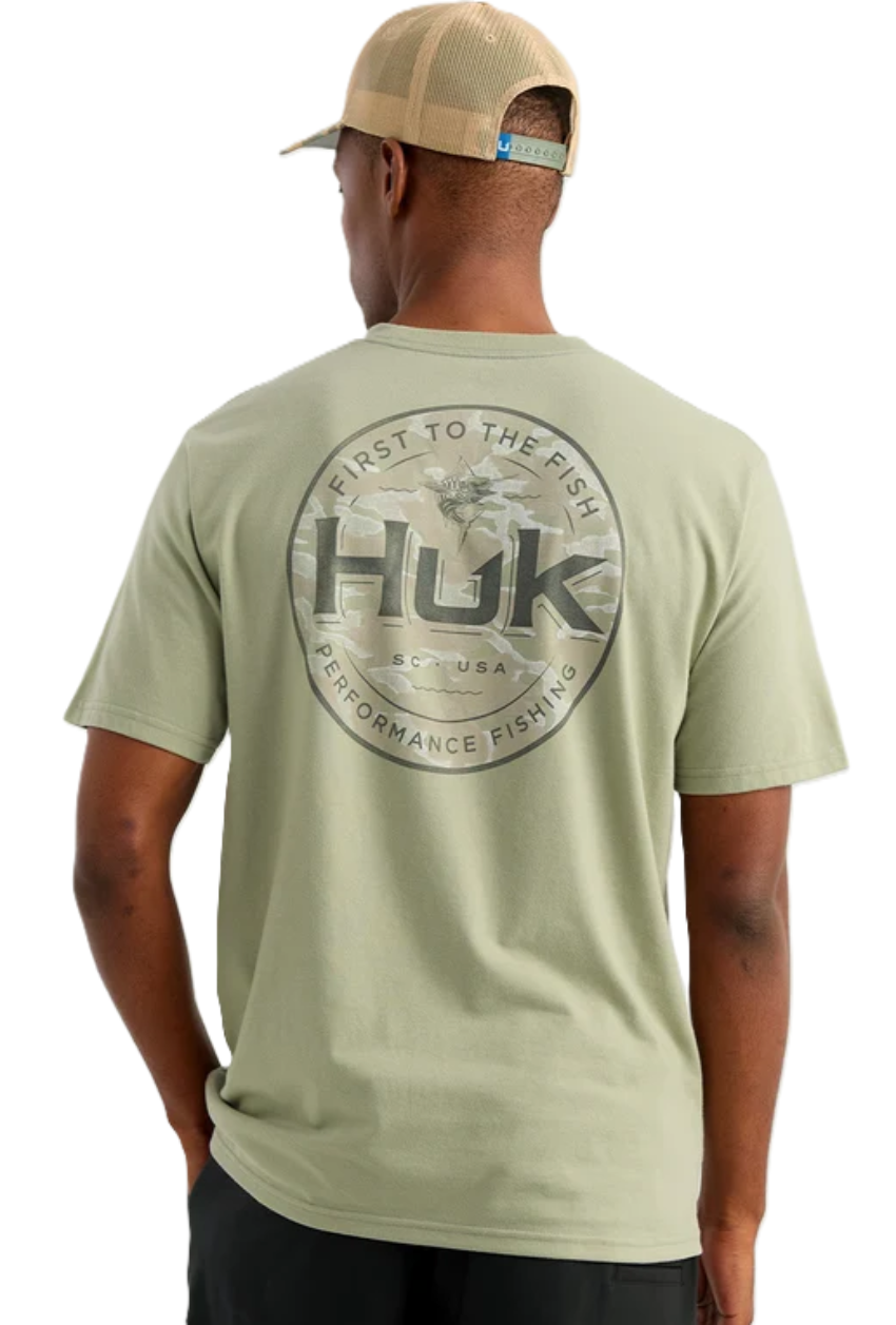 Huk Men's Marlin Circle Pocket SS Tee Seagrass
