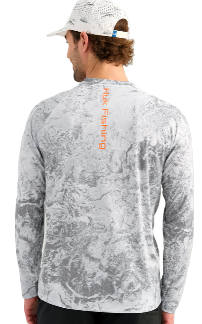 Huk Men's Mossy Oak Pursuit Performance LS Crew Mossy Oak Seagull