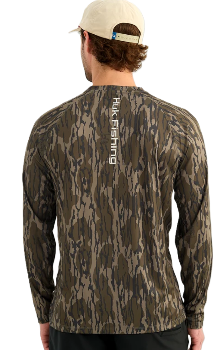 Huk Mossy Oak Pursuit Performance LS Crew Mossy Oak Bottomland