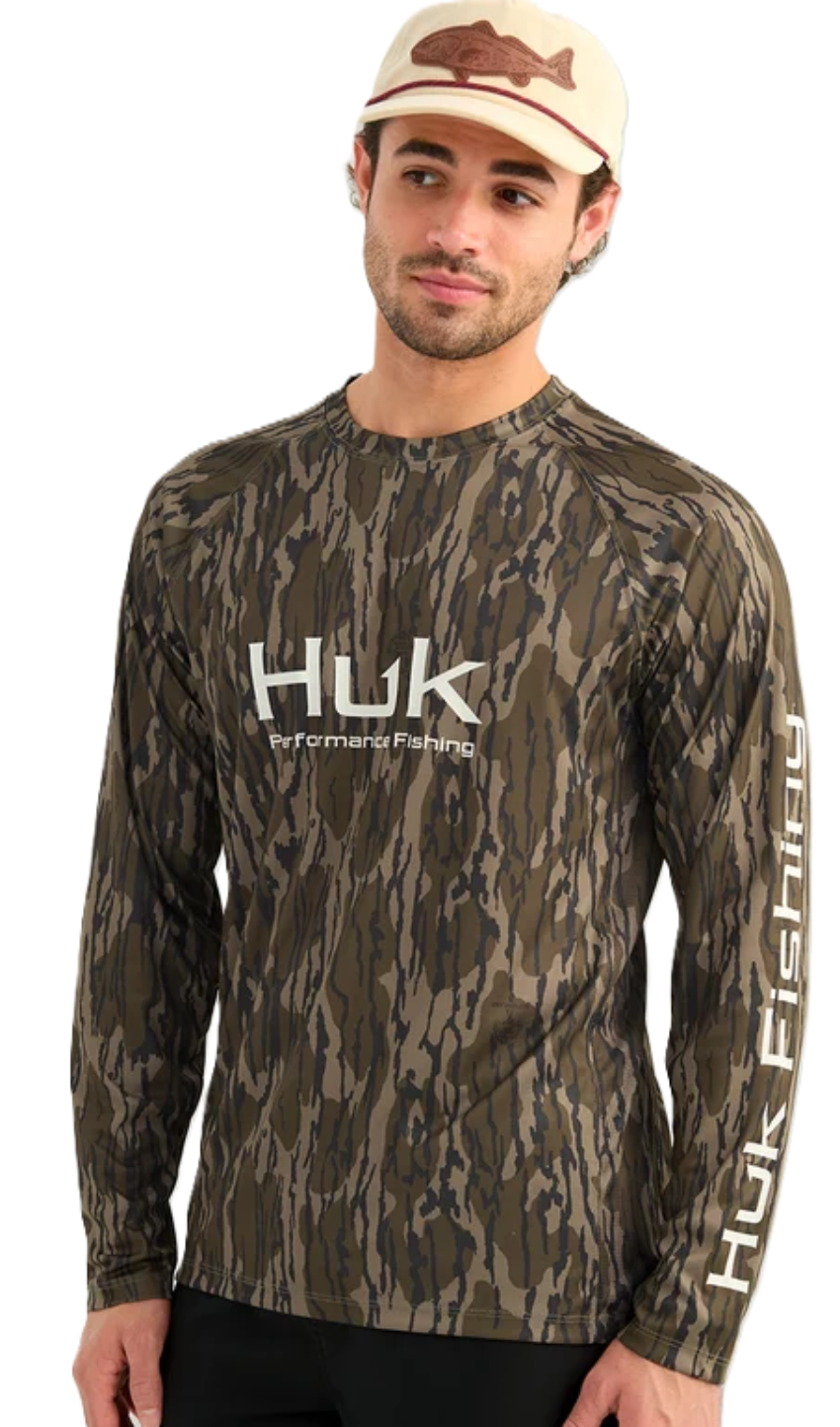 Huk Mossy Oak Pursuit Performance LS Crew Mossy Oak Bottomland