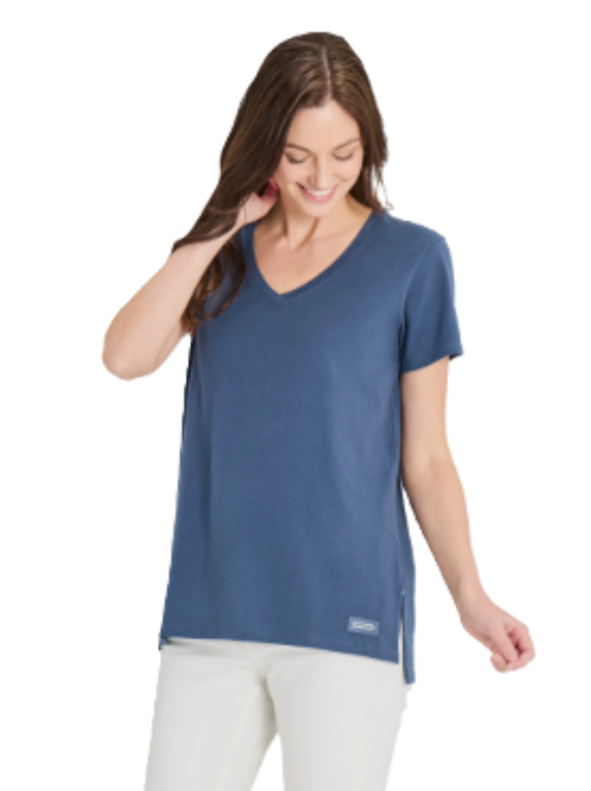 Life Is Good Women's Solid Crusher-LITE Vee Tunic Darkest Blue