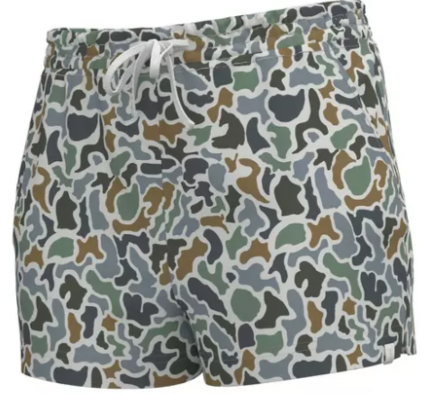 Local Girl Women's Revive 2.0 Shorts Camo