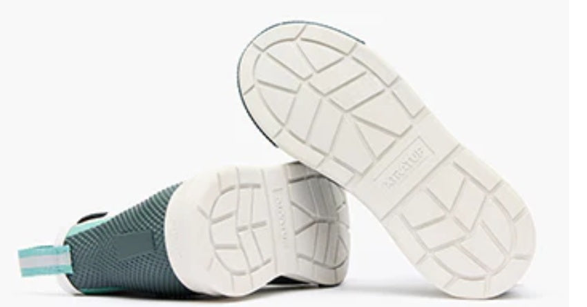 XTRATUF Women's 6" Ankle Deck Boot Sport (Stormy Blue)