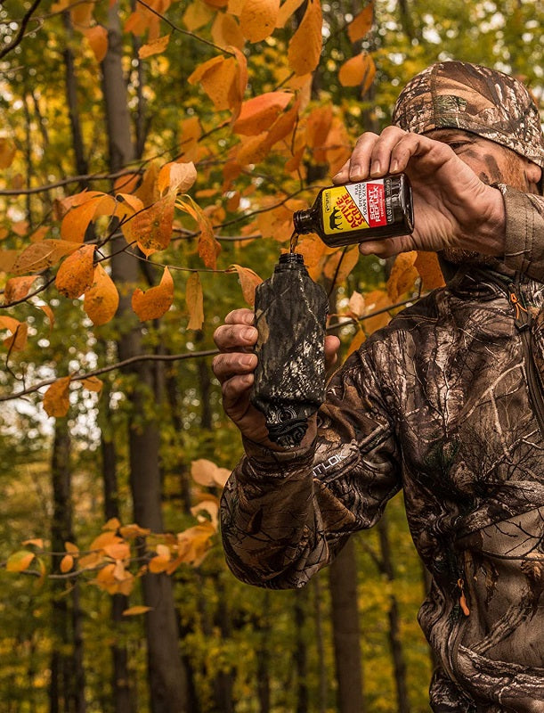 Wildlife Research Magnum Scrape-Dripper with Active Scrape Scent 386